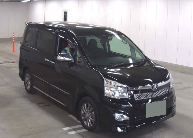 TOYOTA VOXY ZS KIRAMEKI Z