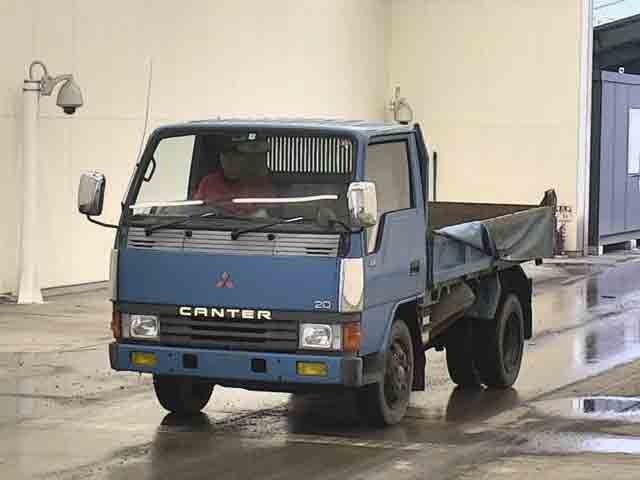 MITSUBISHI CANTER