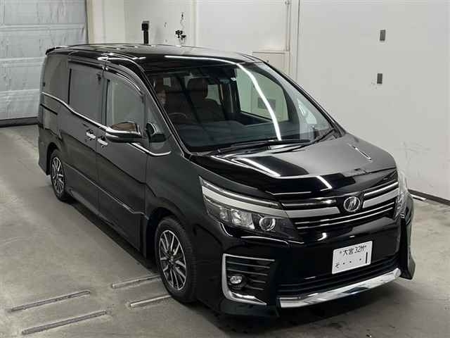 TOYOTA VOXY ZS Kirameki 2