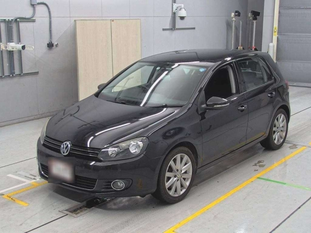 VOLKSWAGEN GOLF TSI High Line
