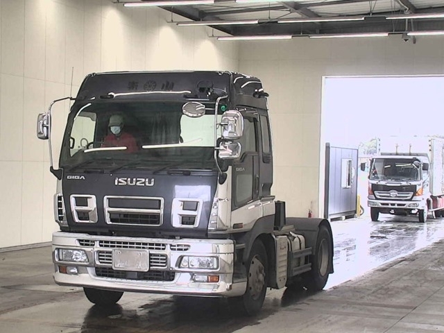 ISUZU GIGA