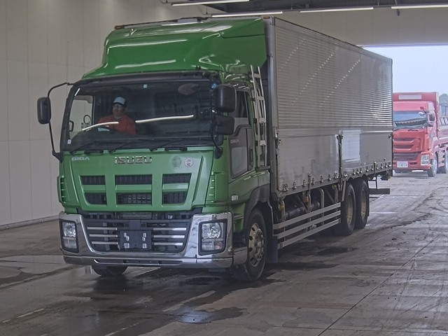 ISUZU GIGA