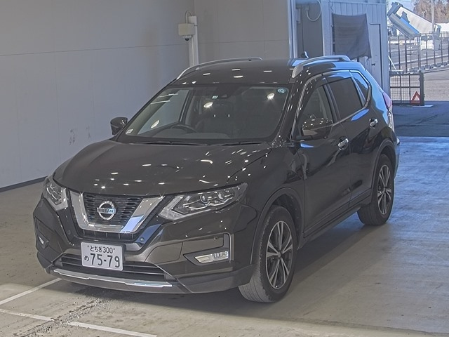 NISSAN X TRAIL