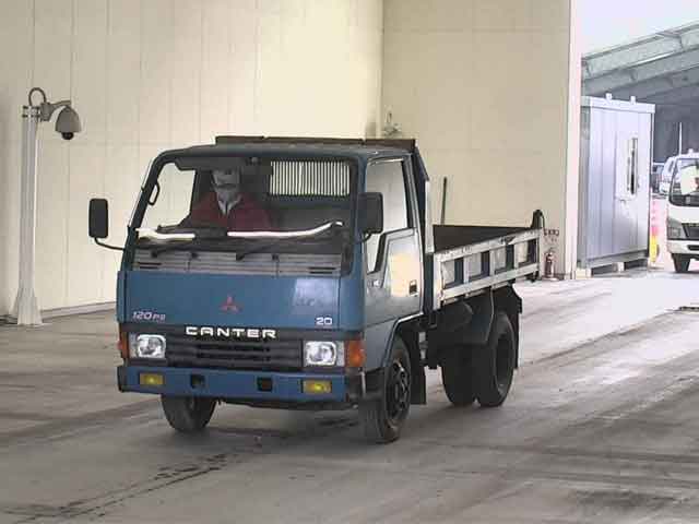 MITSUBISHI CANTER