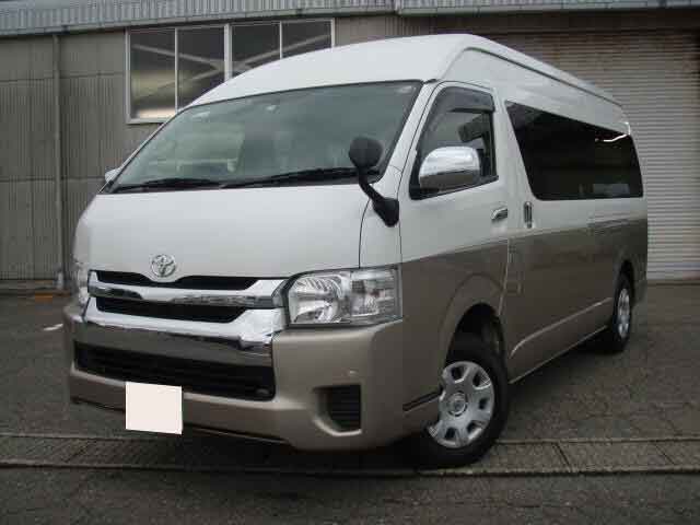 TOYOTA HIACE
