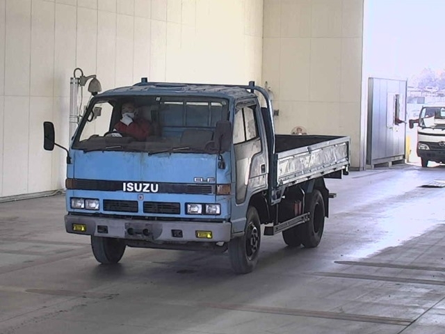 ISUZU ELF Gila