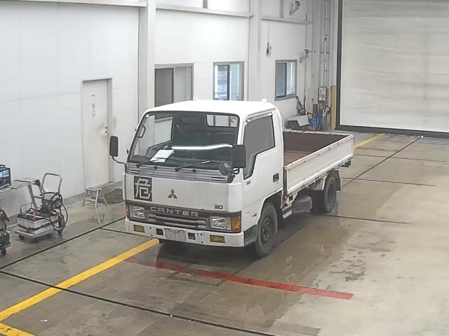 MITSUBISHI CANTER Flat body