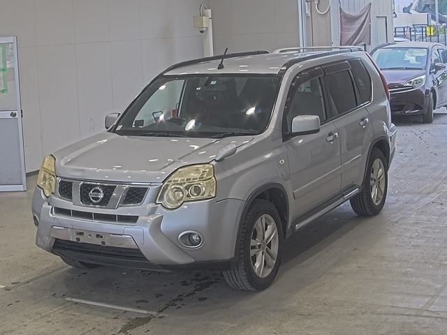 NISSAN X TRAIL