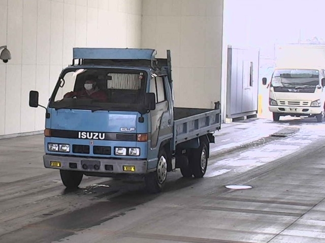 ISUZU ELF Dump