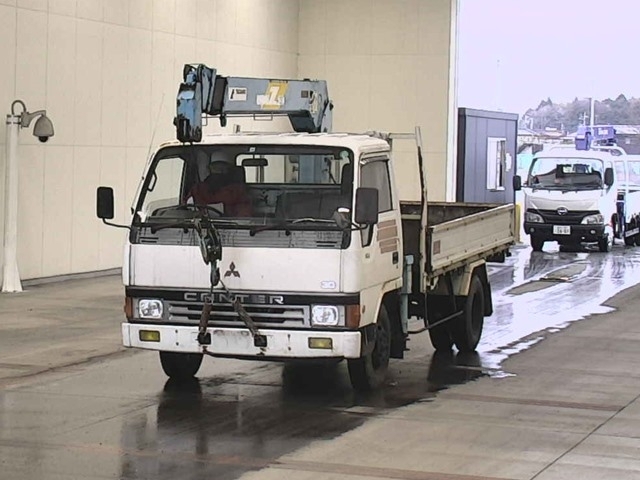 MITSUBISHI CANTER 