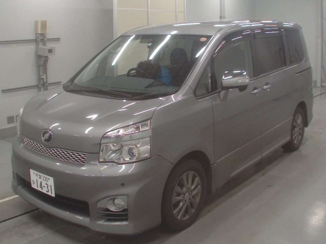 TOYOTA VOXY ZS Kirameki Z