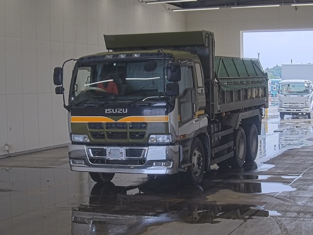 ISUZU GIGA