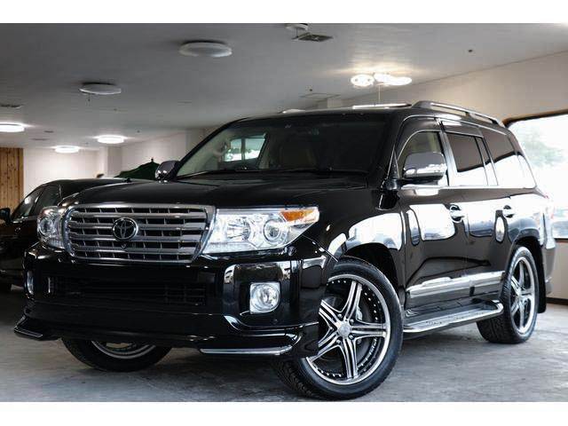TOYOTA LAND CRUISER
