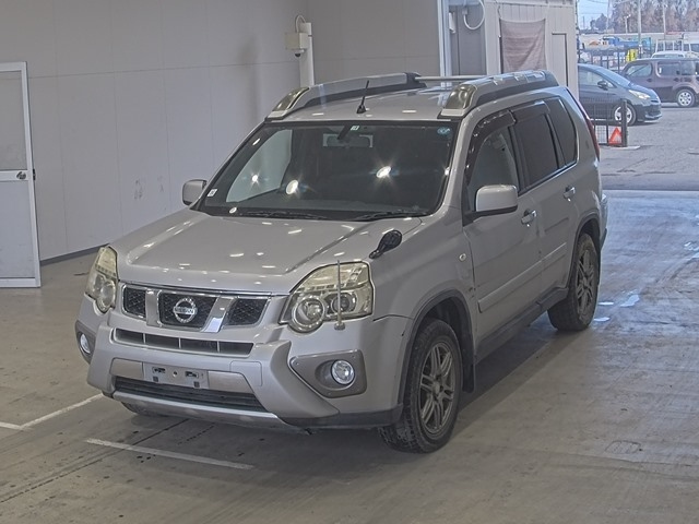 NISSAN X TRAIL