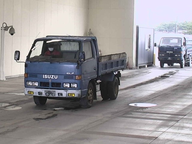 ISUZU ELF Dump