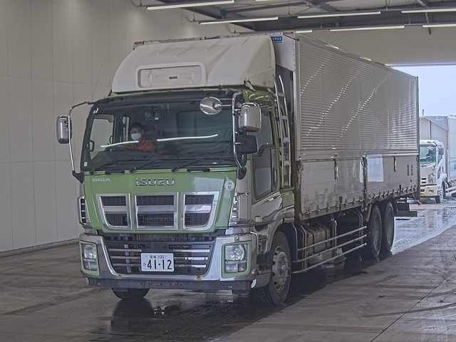 ISUZU GIGA