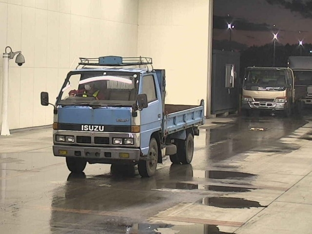ISUZU ELF