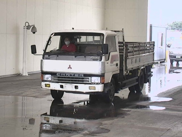 MITSUBISHI CANTER Gila