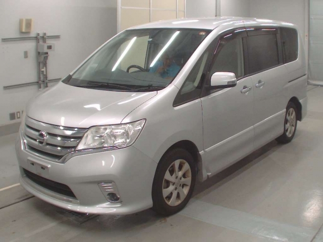 NISSAN SERENA Highway Star - V Selection