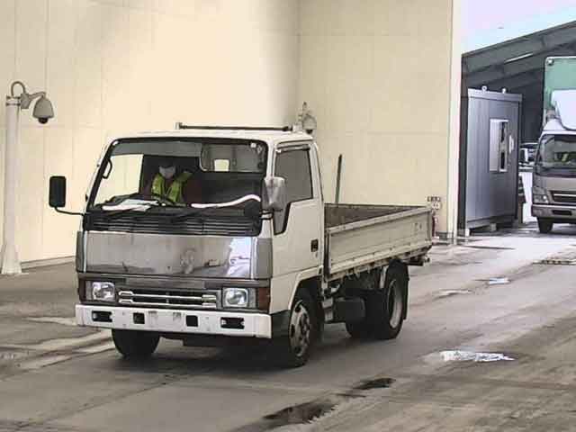 MITSUBISHI CANTER