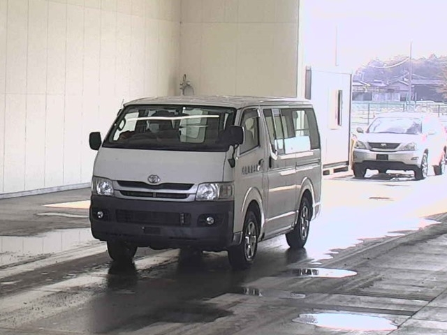 TOYOTA HIACE VAN Van .4WD