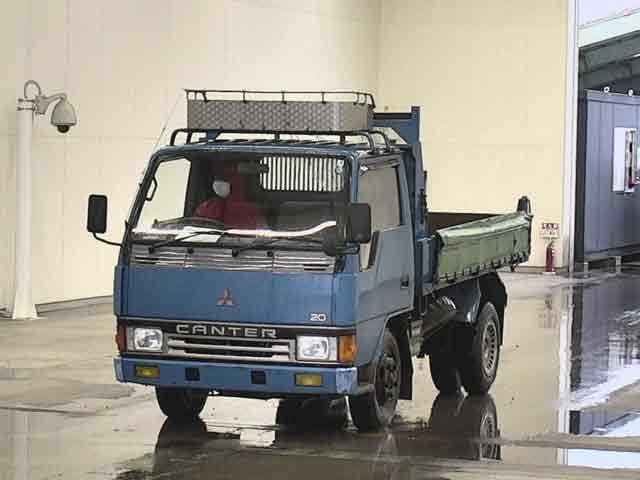 MITSUBISHI CANTER