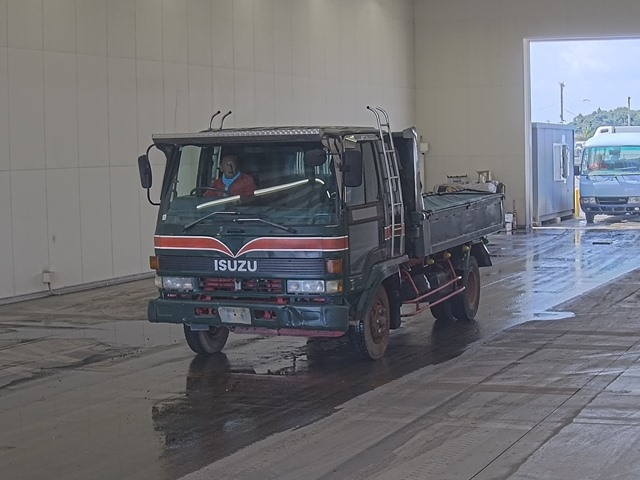 ISUZU FORWARD