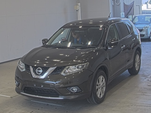 NISSAN X TRAIL