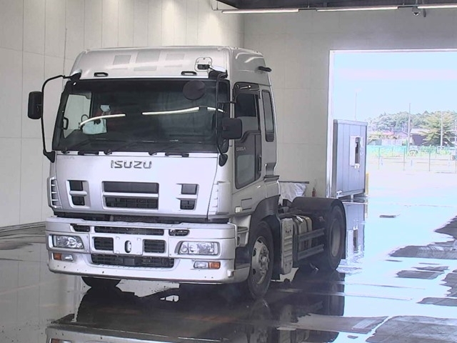 ISUZU GIGA TRACTOR HEAD