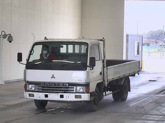 MITSUBISHI CANTER