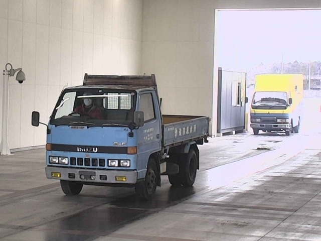 ISUZU ELF