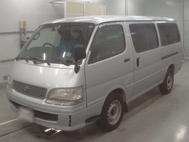 TOYOTA HIACE VAN Deluxe