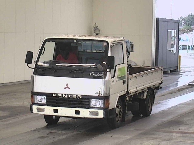 MITSUBISHI CANTER Gila