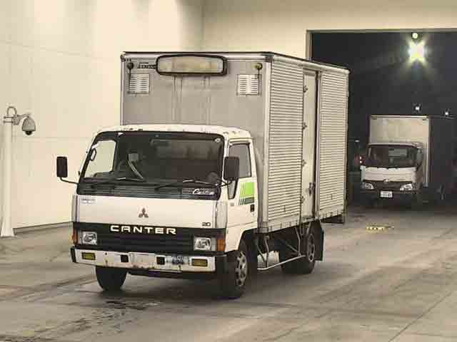 MITSUBISHI CANTER