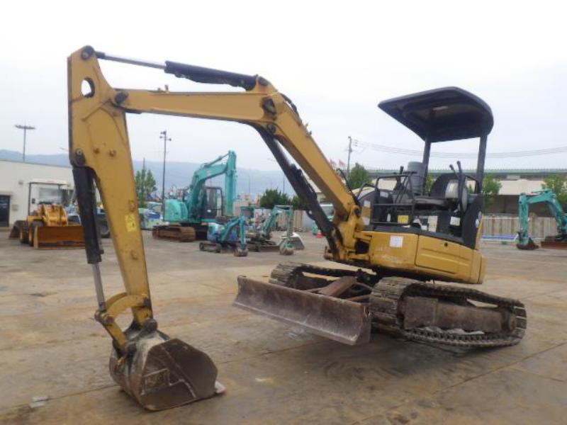 CATERPILLAR EXCAVATOR