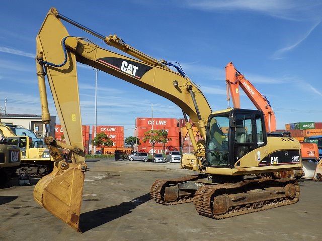 CATERPILLAR  EXCAVATOR