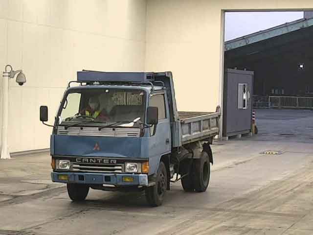 MITSUBISHI CANTER