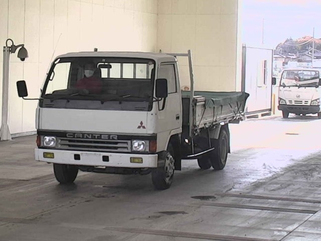 MITSUBISHI CANTER Gila