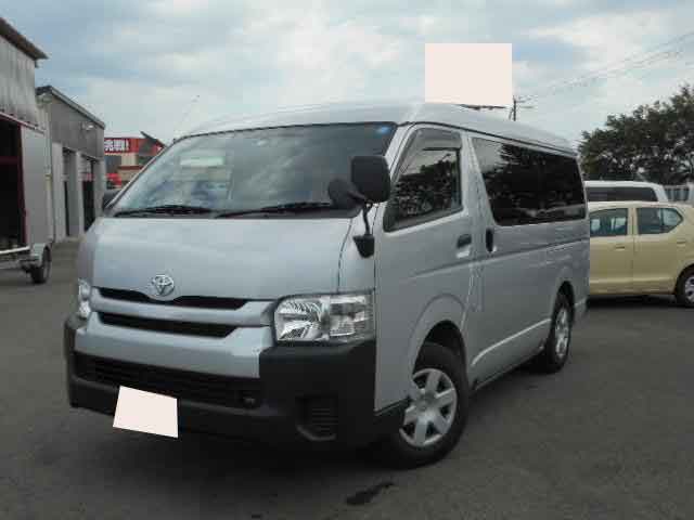 TOYOTA HIACE