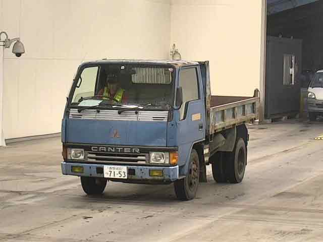 MITSUBISHI CANTER