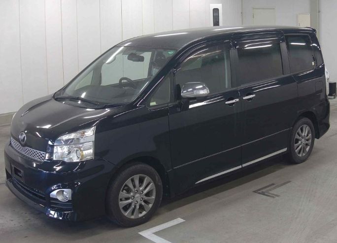 TOYOTA VOXY ZS KIRAMEKI Z