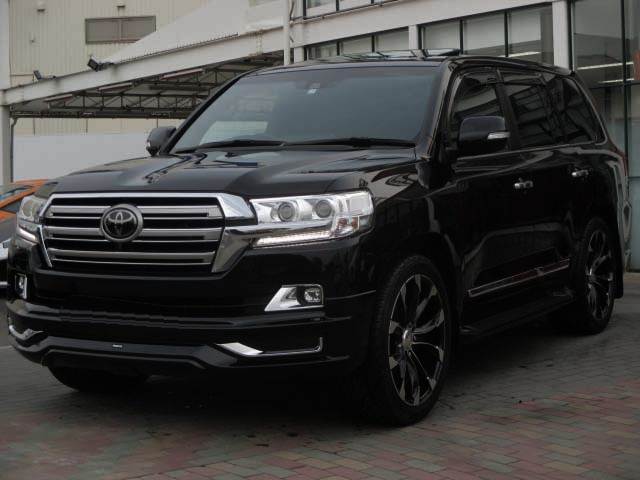 TOYOTA LAND CRUISER