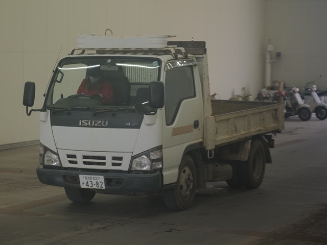 ISUZU ELF Dump Key
