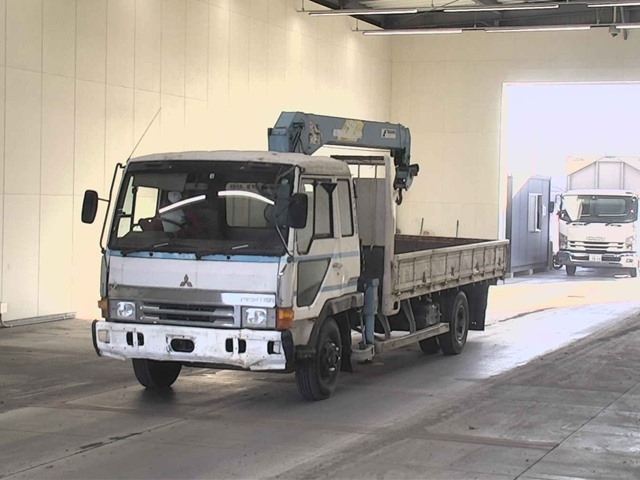 MITSUBISHI FUSO FIGHTER Gila . Crane 3 Dan