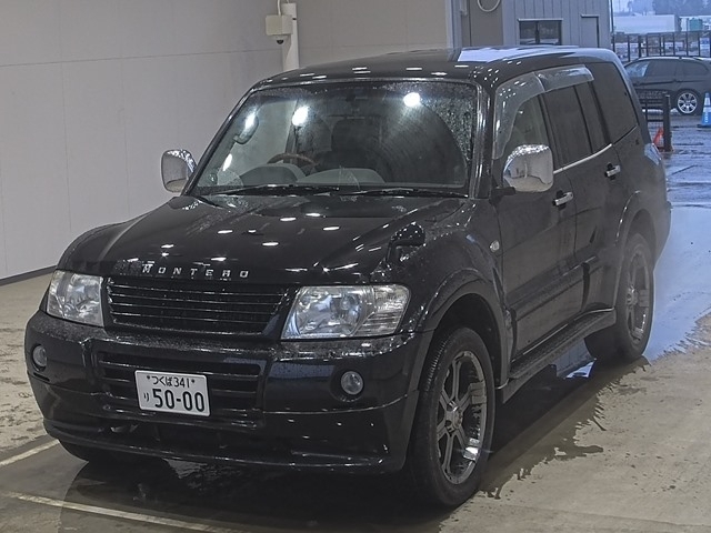 MITSUBISHI PAJERO