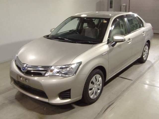 TOYOTA COROLLA AXIO HYBRID