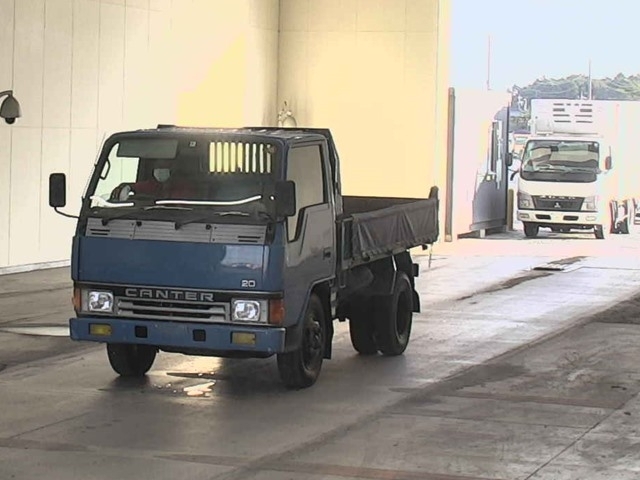 MITSUBISHI CANTER Dump