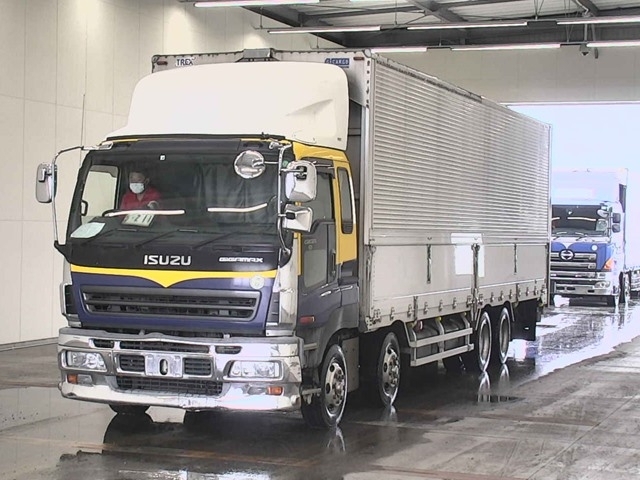 ISUZU GIGA