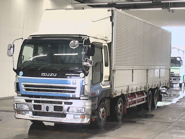 ISUZU GIGA