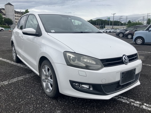 VOLKSWAGEN POLO TSI High Line